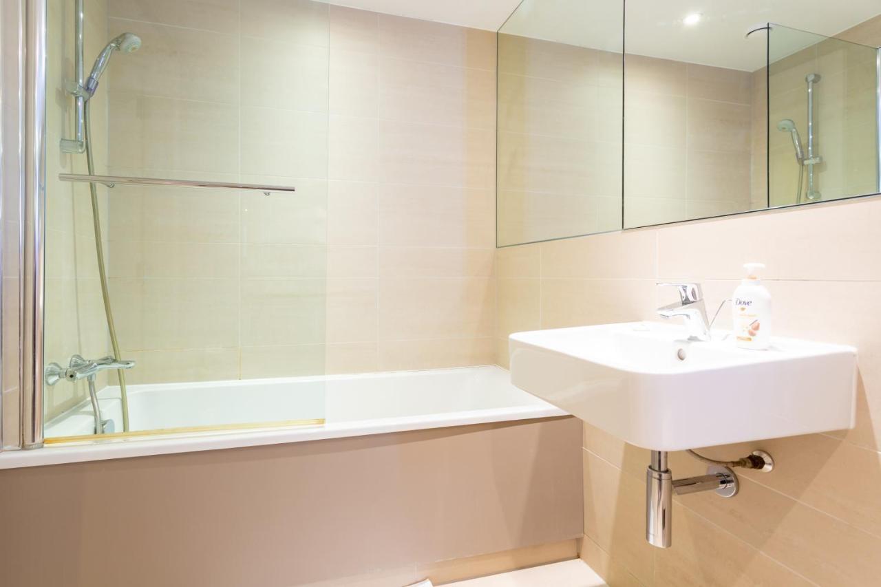 Amazing Modern 2 Bedroom Flat In Greenwich For 4 People Londýn Exteriér fotografie